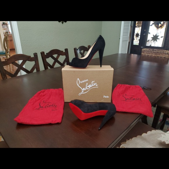 CHRISTIAN LOUBOUTIN - Picture 3 of 9